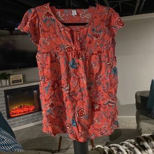 Womens Old Navy floral top size medium